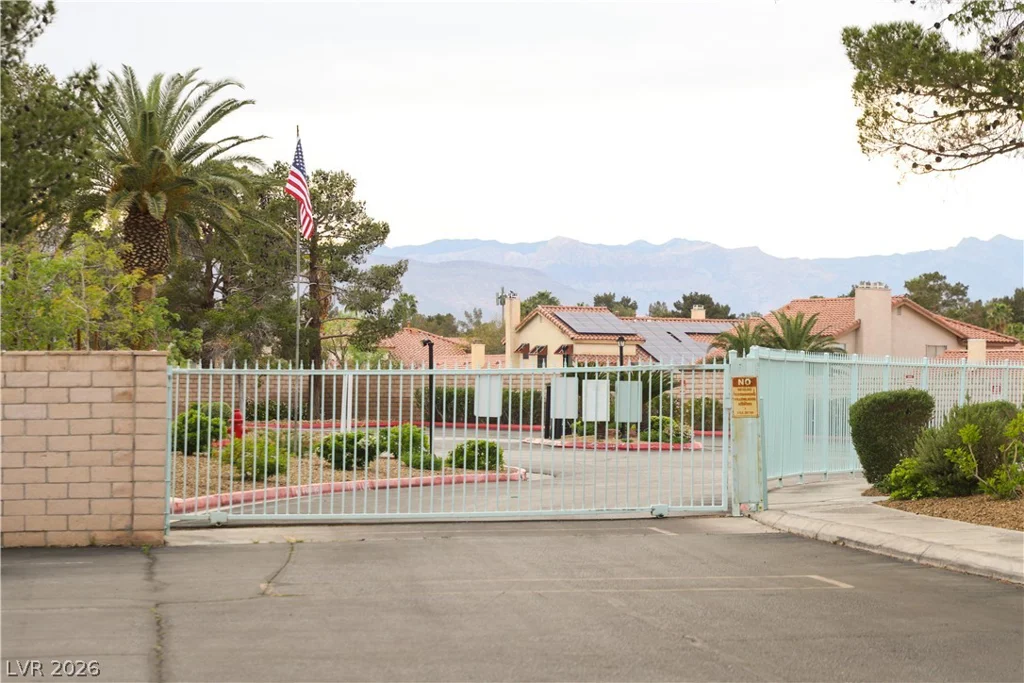 4861 Torrey Pines, Las Vegas, NV 89103