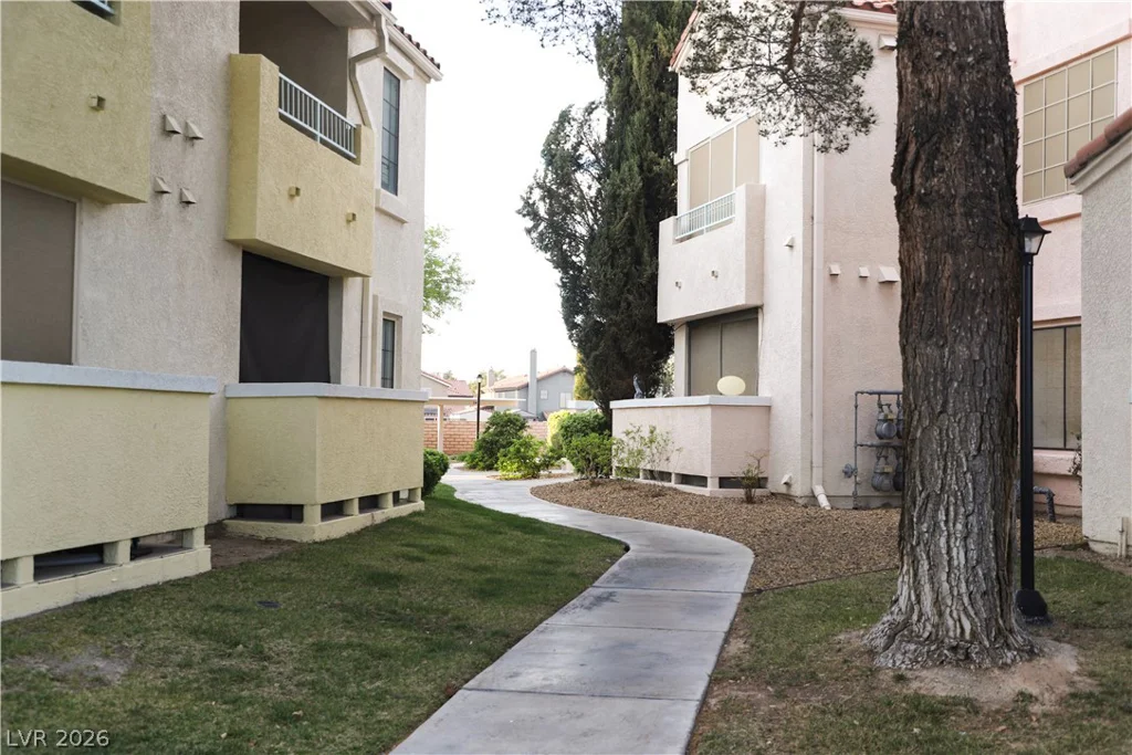 4861 Torrey Pines, Las Vegas, NV 89103
