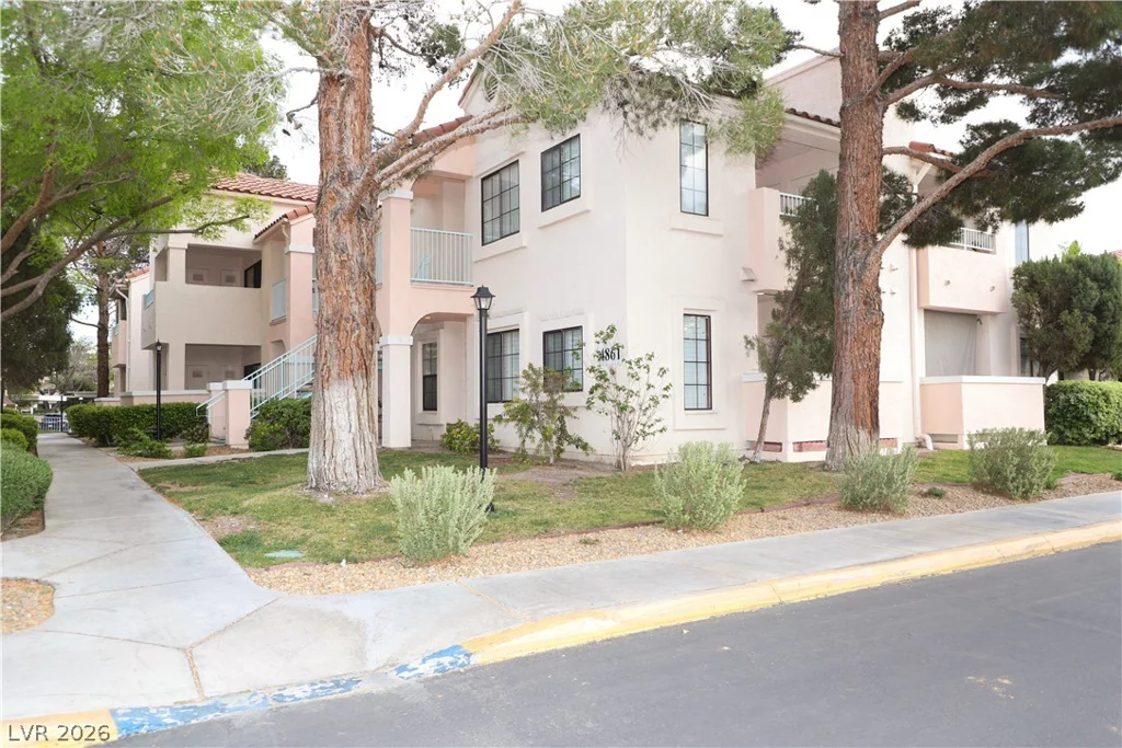 4861 Torrey Pines, Las Vegas, NV 89103