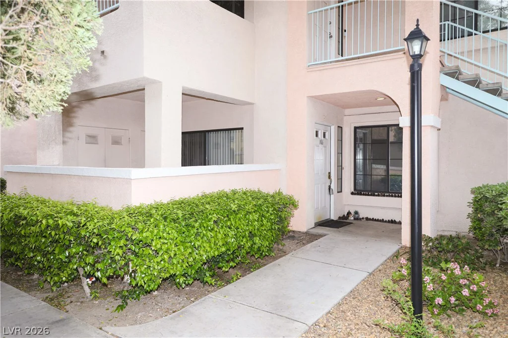 4861 Torrey Pines, Las Vegas, NV 89103