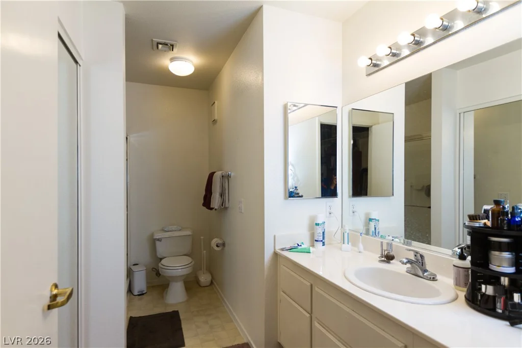 4861 Torrey Pines, Las Vegas, NV 89103