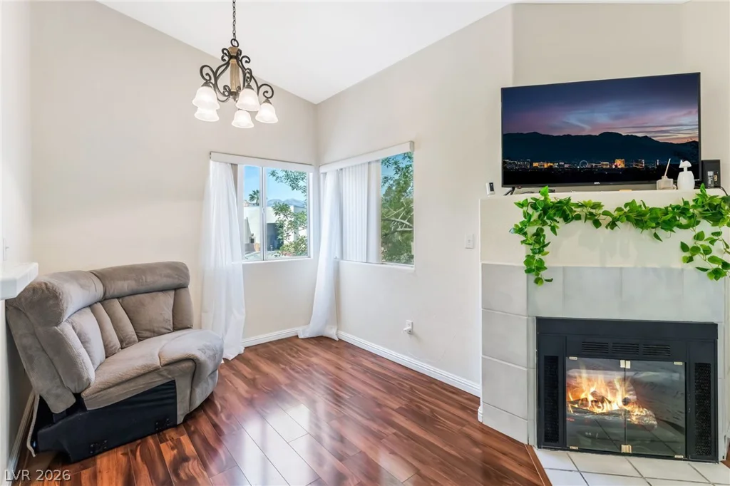 900 Heavenly Hills, Las Vegas, NV 89145