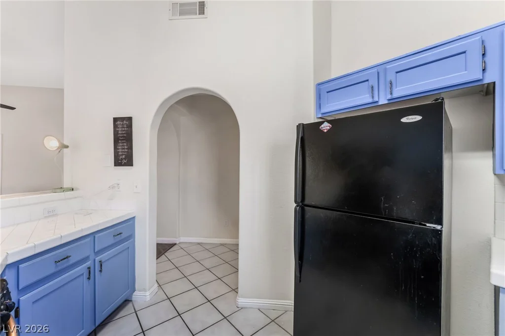 900 Heavenly Hills, Las Vegas, NV 89145