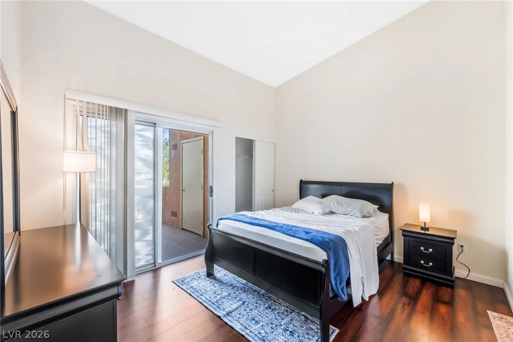 900 Heavenly Hills, Las Vegas, NV 89145