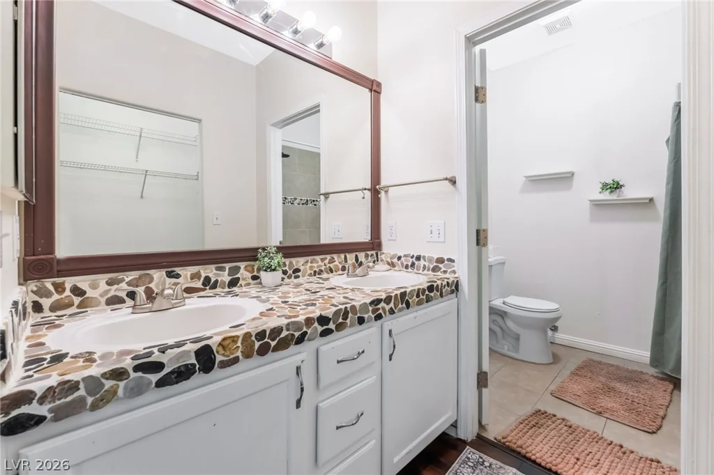 900 Heavenly Hills, Las Vegas, NV 89145