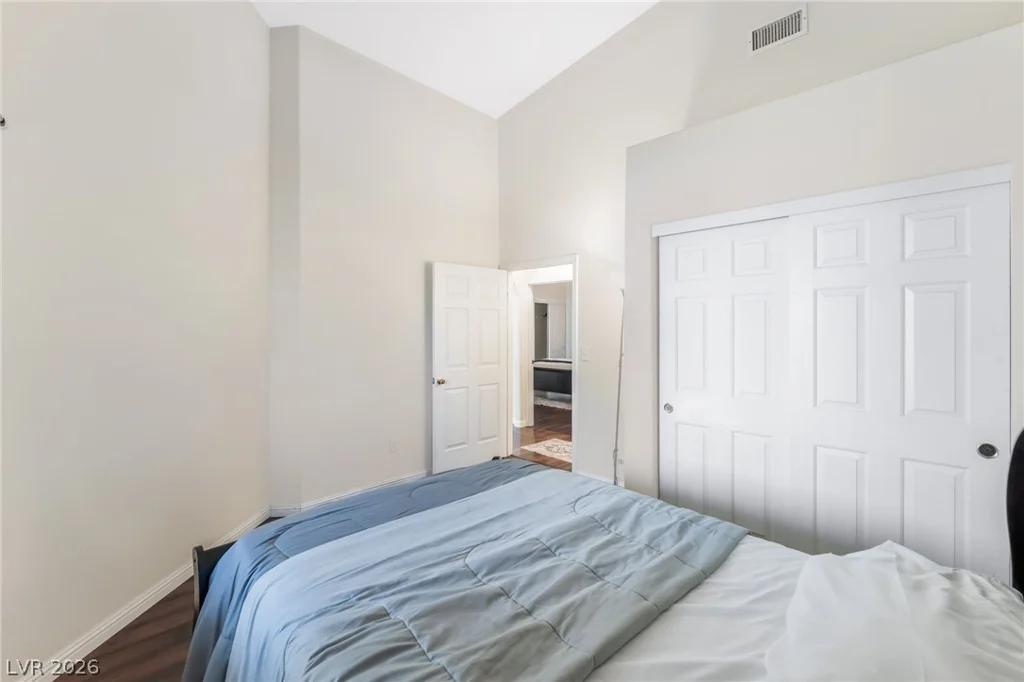 900 Heavenly Hills, Las Vegas, NV 89145