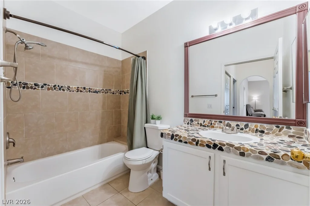 900 Heavenly Hills, Las Vegas, NV 89145