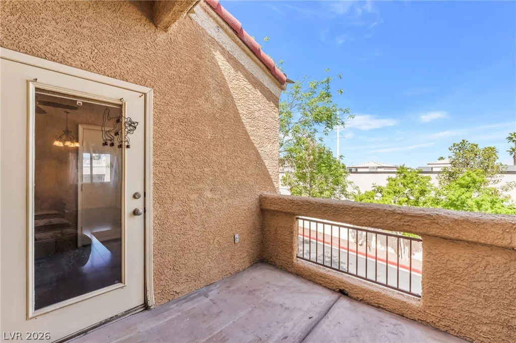 900 Heavenly Hills, Las Vegas, NV 89145