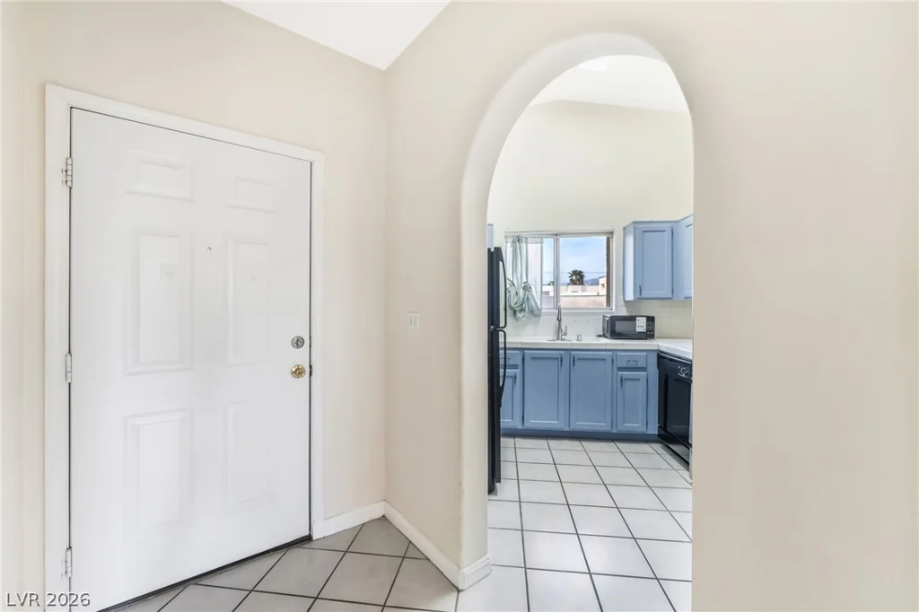 900 Heavenly Hills, Las Vegas, NV 89145