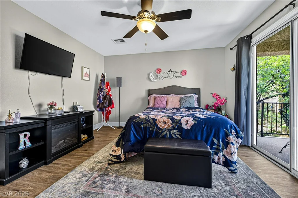 8796 Salvestrin Point, Las Vegas, NV 89148