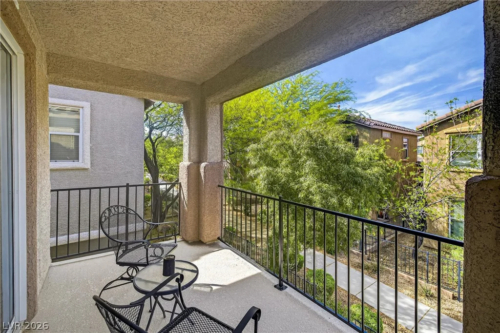 8796 Salvestrin Point, Las Vegas, NV 89148