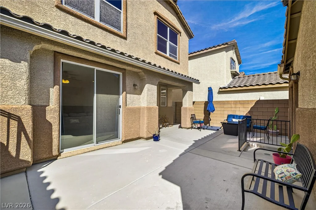 8796 Salvestrin Point, Las Vegas, NV 89148