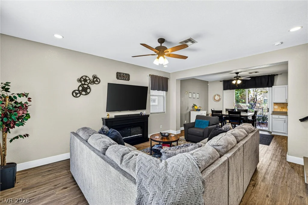 8796 Salvestrin Point, Las Vegas, NV 89148