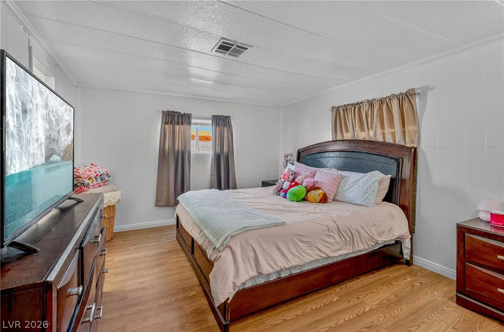 111 Sir Arthur, Las Vegas, NV 89110
