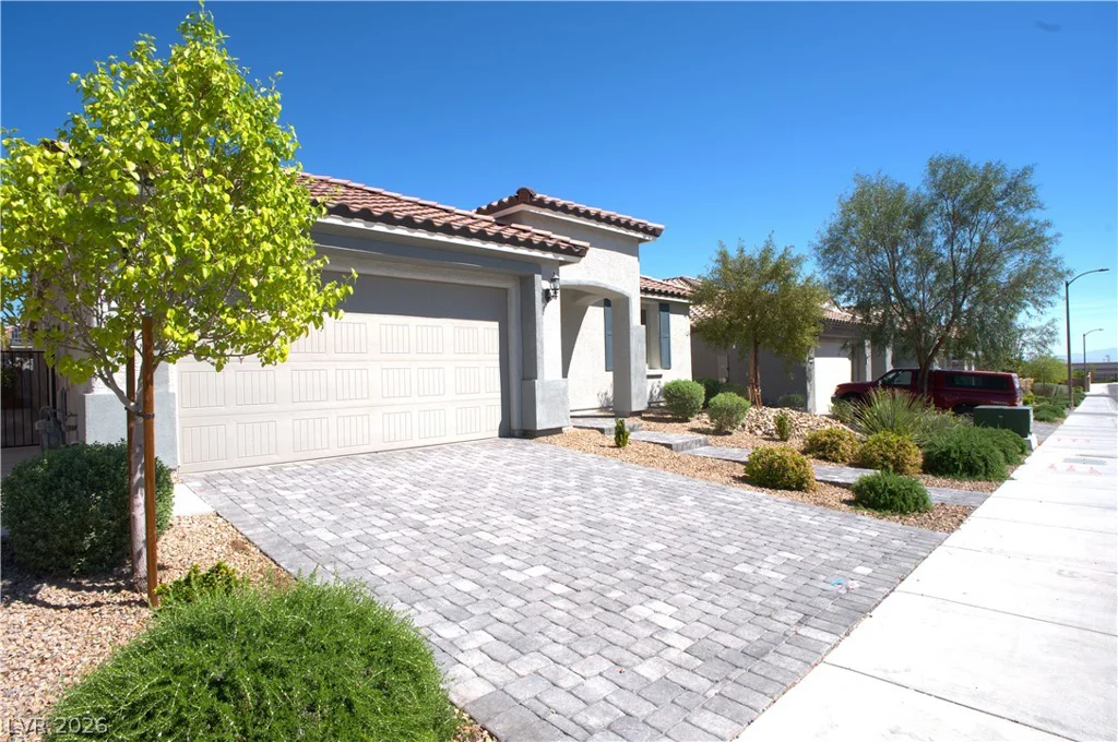 9952 Birch Knoll, Las Vegas, NV 89166