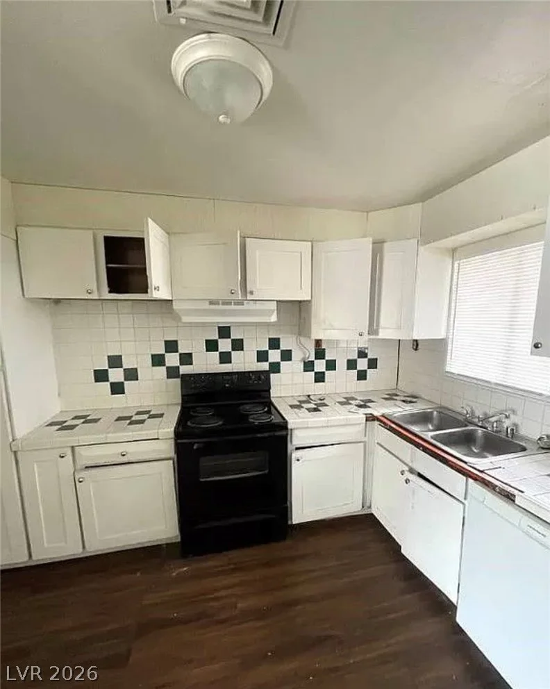 4341 San Mateo, North Las Vegas, NV 89032