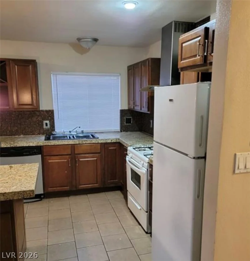 3908 Montebello, Las Vegas, NV 89110