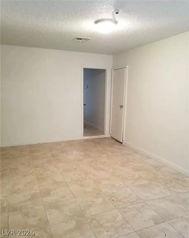 1936 ST Lawrence, Las Vegas, NV 89108