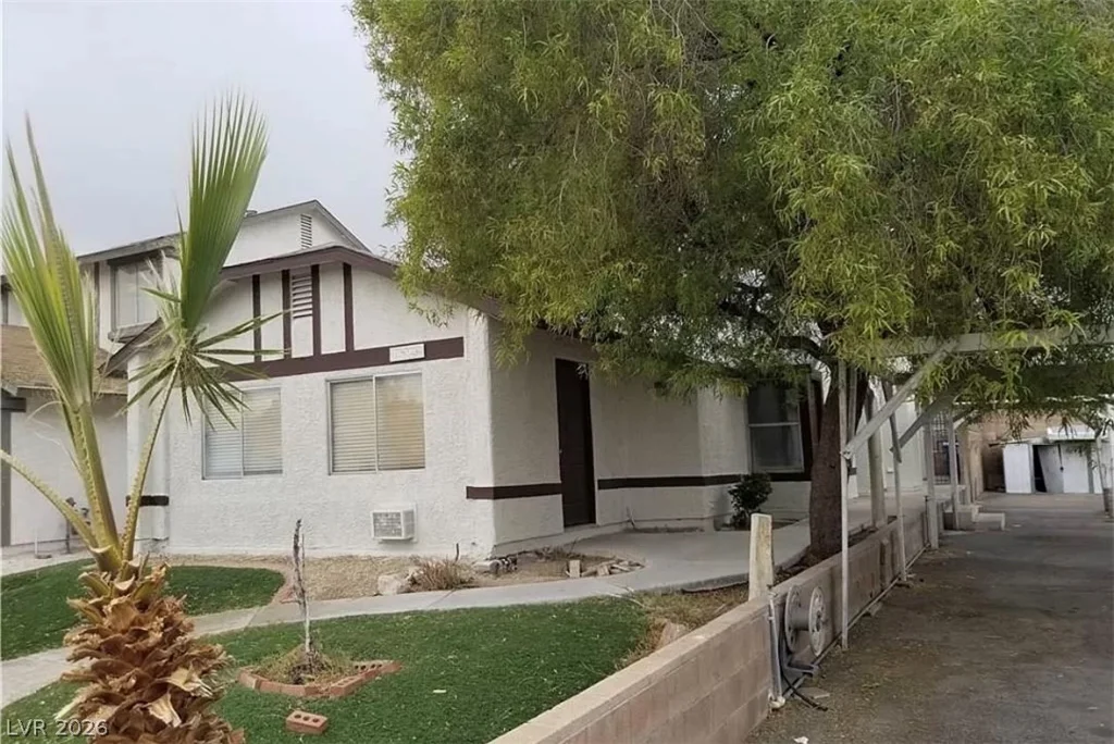 1936 ST Lawrence, Las Vegas, NV 89108