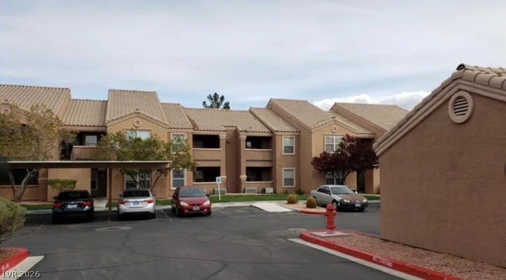 8101 Flamingo, Las Vegas, NV 89147