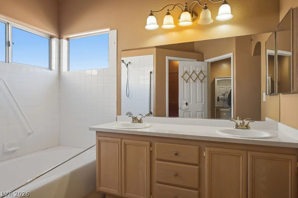 3340 Campbell, Las Vegas, NV 89129