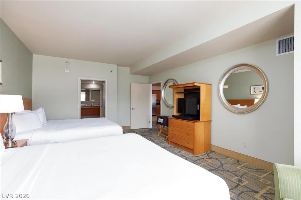 211 Flamingo, Las Vegas, NV 89169