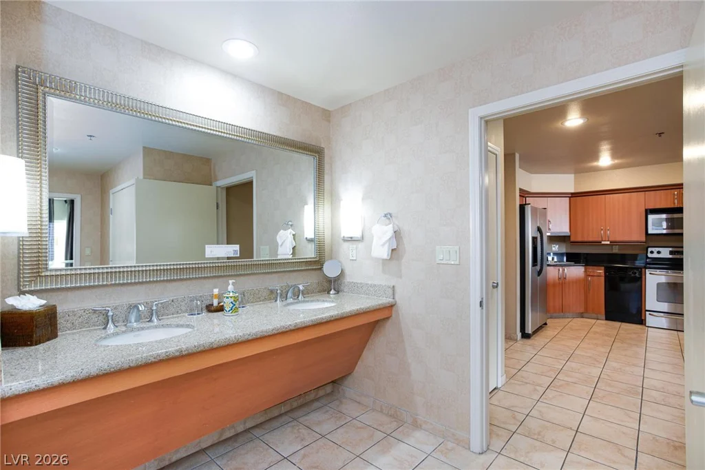 211 Flamingo, Las Vegas, NV 89169