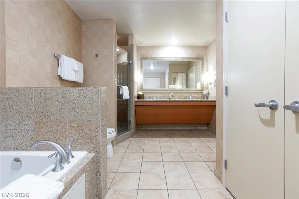 211 Flamingo, Las Vegas, NV 89169