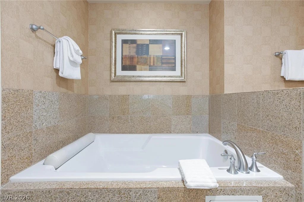 211 Flamingo, Las Vegas, NV 89169