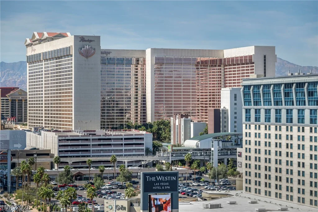 211 Flamingo, Las Vegas, NV 89169