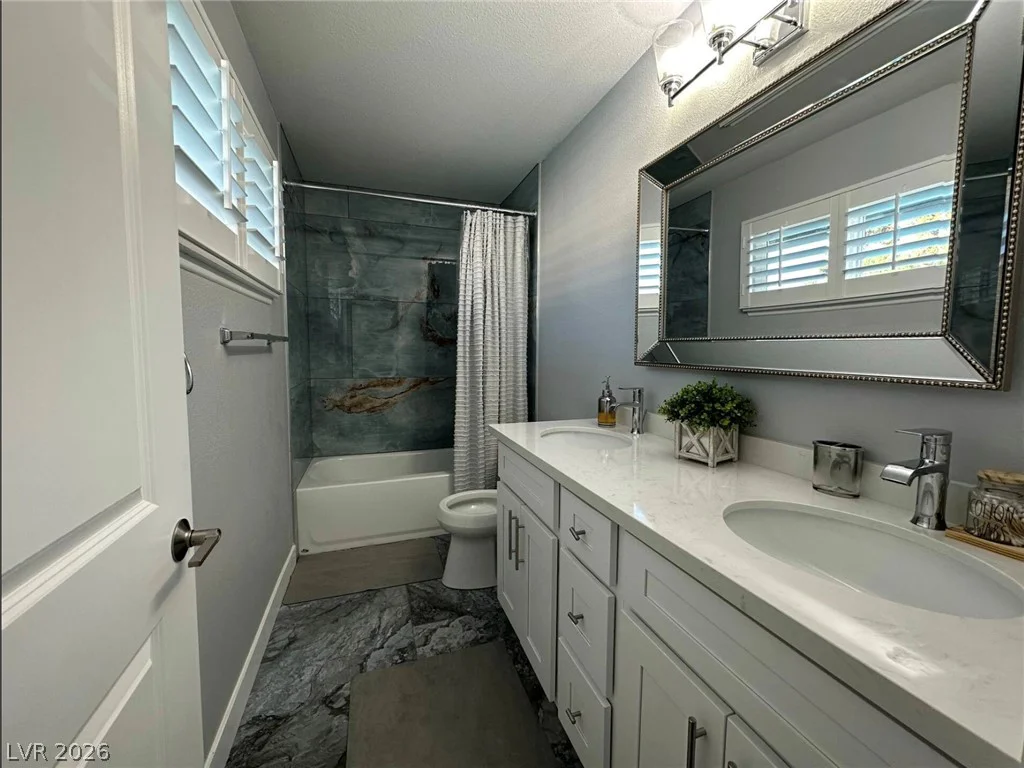 2412 Vista Colina, Henderson, NV 89014