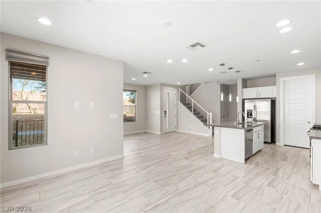 1246 Bow Peak, Las Vegas, NV 89135