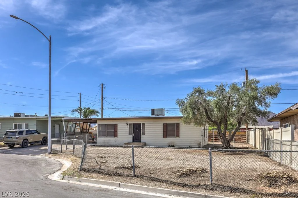 10 California, Henderson, NV 89015