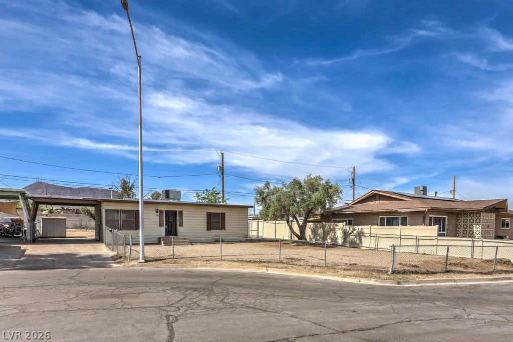 10 California, Henderson, NV 89015