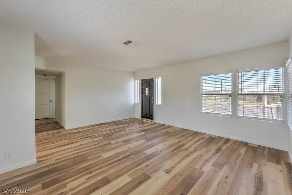 10 California, Henderson, NV 89015