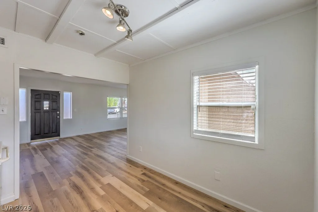 10 California, Henderson, NV 89015