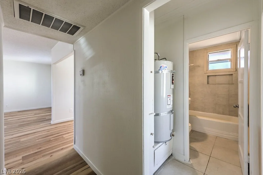 10 California, Henderson, NV 89015