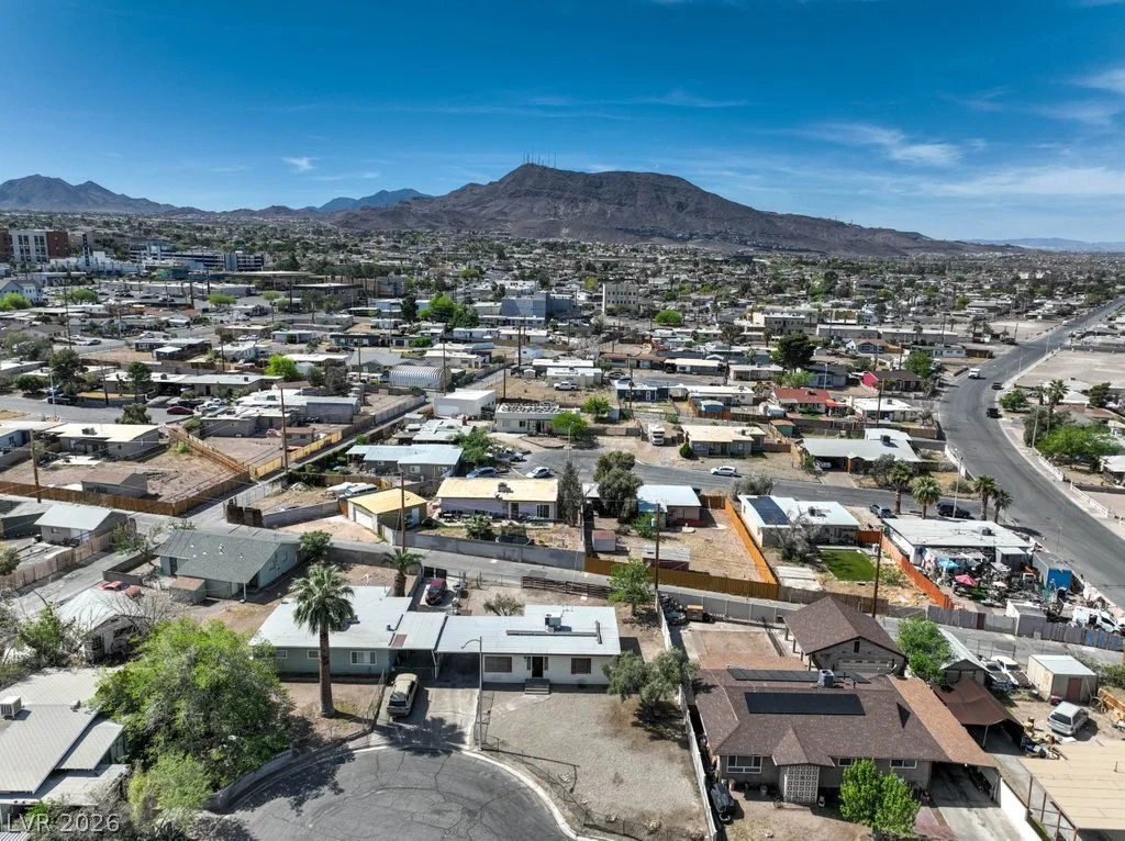 10 California, Henderson, NV 89015