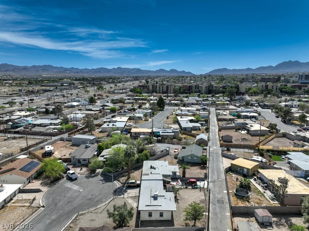 10 California, Henderson, NV 89015
