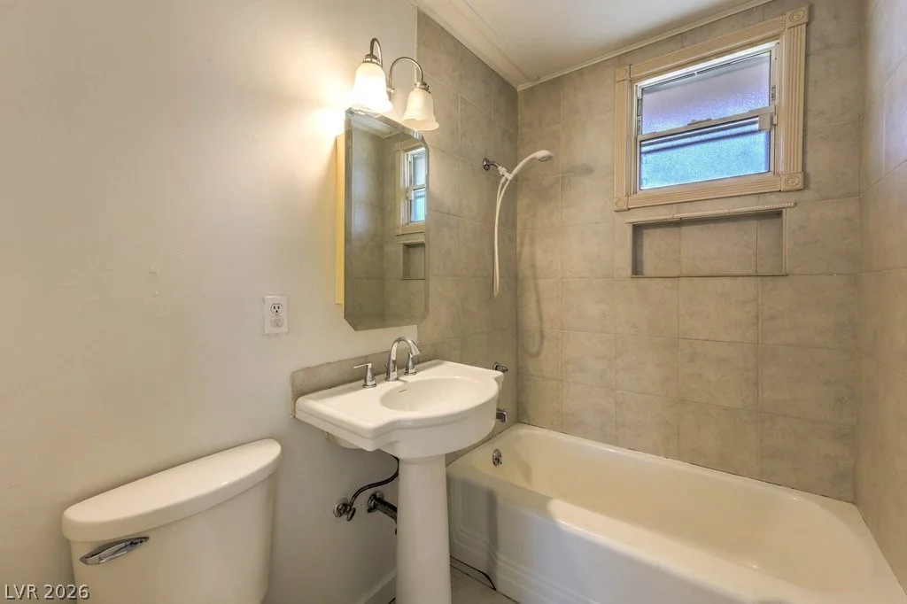 10 California, Henderson, NV 89015