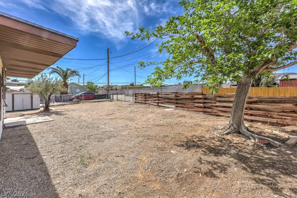 10 California, Henderson, NV 89015