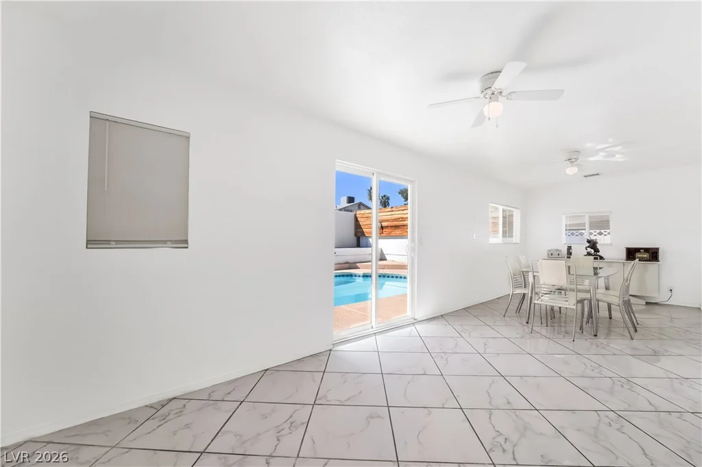 4971 Orinda, Las Vegas, NV 89120