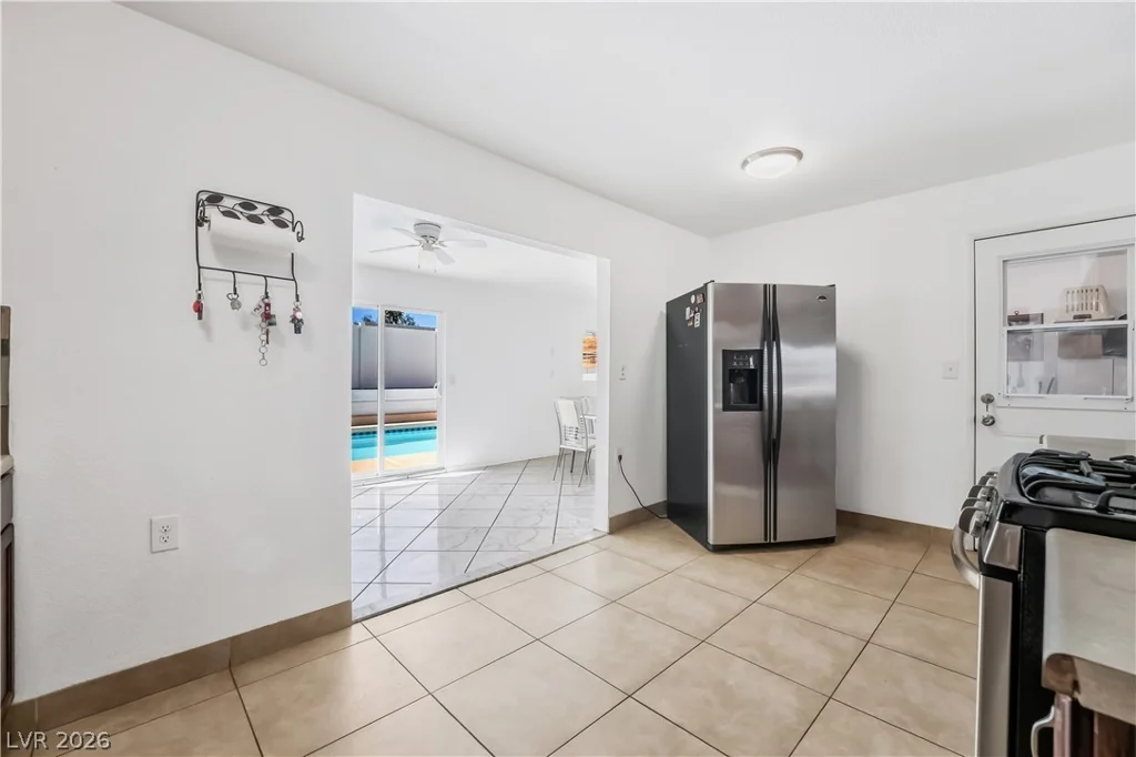 4971 Orinda, Las Vegas, NV 89120