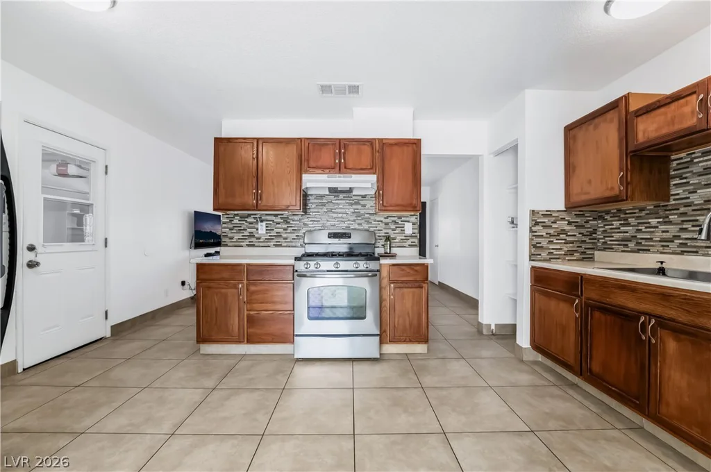 4971 Orinda, Las Vegas, NV 89120