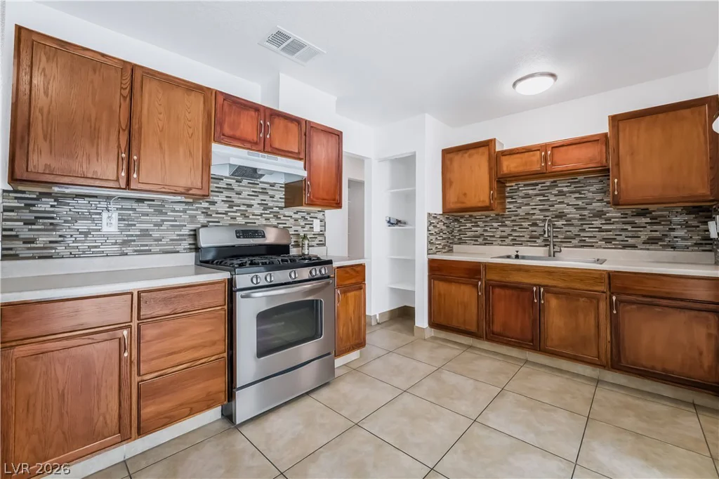 4971 Orinda, Las Vegas, NV 89120