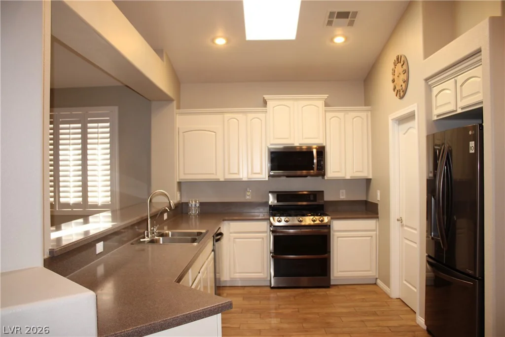 708 Leicester, Henderson, NV 89002