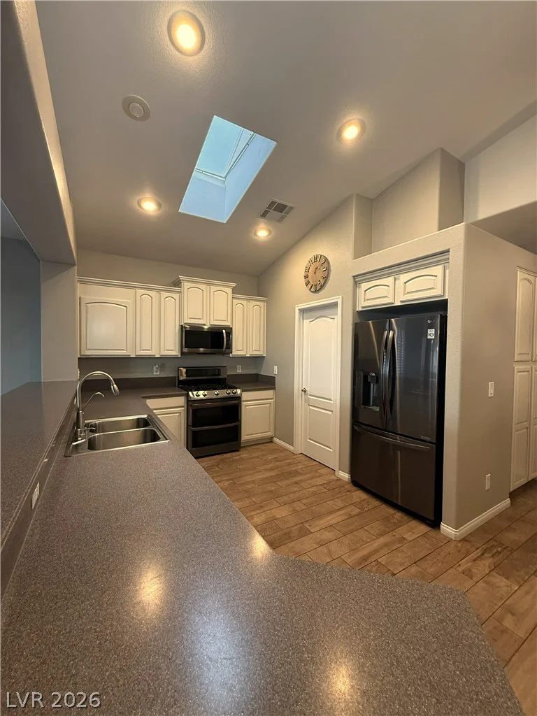 708 Leicester, Henderson, NV 89002