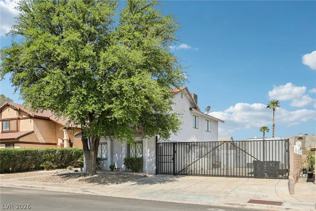 3258 Del Marino, Las Vegas, NV 89121