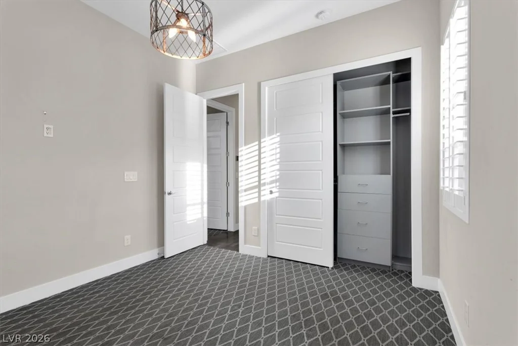 12374 Skyracer, Las Vegas, NV 89138