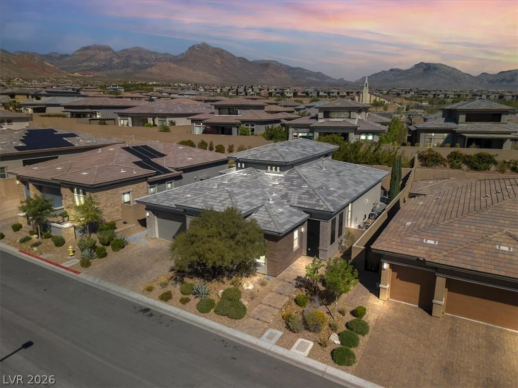 12374 Skyracer, Las Vegas, NV 89138